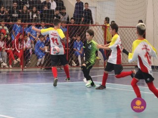 
<a style='margin-left: 5px;' class='btn btn-xs btn-social btn-facebook' href='https://www.facebook.com/sharer/sharer.php?u=https://www.boladovale.com.br/imgs/800-800-90/conteudo/fotos/1592/img7479.jpg' rel='popup' data-width='500' data-height='400'><i class='fa fa-facebook'></i>Compartilhar <span class='hidden-xs'>no Facebook</span>
</a> 
<a class='btn btn-default btn-xs' target='_blank' href='imgs/800-800-90/conteudo/fotos/1592/img7479.jpg'>
<span class='glyphicon glyphicon-cloud-download'></span> Salvar
</a> 
<span></span>