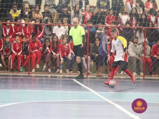 
<a style='margin-left: 5px;' class='btn btn-xs btn-social btn-facebook' href='https://www.facebook.com/sharer/sharer.php?u=https://www.boladovale.com.br/imgs/800-800-90/conteudo/fotos/1592/img7528.jpg' rel='popup' data-width='500' data-height='400'><i class='fa fa-facebook'></i>Compartilhar <span class='hidden-xs'>no Facebook</span>
</a> 
<a class='btn btn-default btn-xs' target='_blank' href='imgs/800-800-90/conteudo/fotos/1592/img7528.jpg'>
<span class='glyphicon glyphicon-cloud-download'></span> Salvar
</a> 
<span></span>