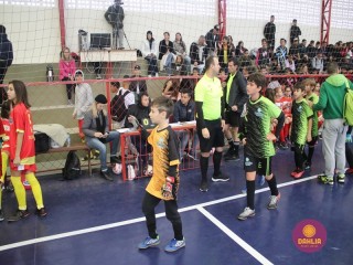 
<a style='margin-left: 5px;' class='btn btn-xs btn-social btn-facebook' href='https://www.facebook.com/sharer/sharer.php?u=https://www.boladovale.com.br/imgs/800-800-90/conteudo/fotos/1592/img7540.jpg' rel='popup' data-width='500' data-height='400'><i class='fa fa-facebook'></i>Compartilhar <span class='hidden-xs'>no Facebook</span>
</a> 
<a class='btn btn-default btn-xs' target='_blank' href='imgs/800-800-90/conteudo/fotos/1592/img7540.jpg'>
<span class='glyphicon glyphicon-cloud-download'></span> Salvar
</a> 
<span></span>