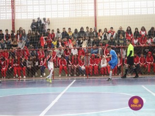 
<a style='margin-left: 5px;' class='btn btn-xs btn-social btn-facebook' href='https://www.facebook.com/sharer/sharer.php?u=https://www.boladovale.com.br/imgs/800-800-90/conteudo/fotos/1592/img7607.jpg' rel='popup' data-width='500' data-height='400'><i class='fa fa-facebook'></i>Compartilhar <span class='hidden-xs'>no Facebook</span>
</a> 
<a class='btn btn-default btn-xs' target='_blank' href='imgs/800-800-90/conteudo/fotos/1592/img7607.jpg'>
<span class='glyphicon glyphicon-cloud-download'></span> Salvar
</a> 
<span></span>