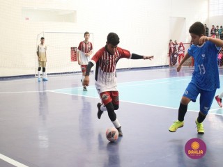 
<a style='margin-left: 5px;' class='btn btn-xs btn-social btn-facebook' href='https://www.facebook.com/sharer/sharer.php?u=https://www.boladovale.com.br/imgs/800-800-90/conteudo/fotos/1592/img7610.jpg' rel='popup' data-width='500' data-height='400'><i class='fa fa-facebook'></i>Compartilhar <span class='hidden-xs'>no Facebook</span>
</a> 
<a class='btn btn-default btn-xs' target='_blank' href='imgs/800-800-90/conteudo/fotos/1592/img7610.jpg'>
<span class='glyphicon glyphicon-cloud-download'></span> Salvar
</a> 
<span></span>