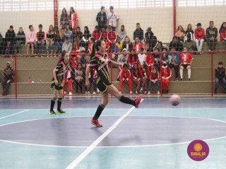 
<a style='margin-left: 5px;' class='btn btn-xs btn-social btn-facebook' href='https://www.facebook.com/sharer/sharer.php?u=https://www.boladovale.com.br/imgs/800-800-90/conteudo/fotos/1592/img7633.jpg' rel='popup' data-width='500' data-height='400'><i class='fa fa-facebook'></i>Compartilhar <span class='hidden-xs'>no Facebook</span>
</a> 
<a class='btn btn-default btn-xs' target='_blank' href='imgs/800-800-90/conteudo/fotos/1592/img7633.jpg'>
<span class='glyphicon glyphicon-cloud-download'></span> Salvar
</a> 
<span></span>