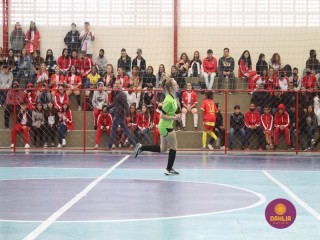 
<a style='margin-left: 5px;' class='btn btn-xs btn-social btn-facebook' href='https://www.facebook.com/sharer/sharer.php?u=https://www.boladovale.com.br/imgs/800-800-90/conteudo/fotos/1592/img7645.jpg' rel='popup' data-width='500' data-height='400'><i class='fa fa-facebook'></i>Compartilhar <span class='hidden-xs'>no Facebook</span>
</a> 
<a class='btn btn-default btn-xs' target='_blank' href='imgs/800-800-90/conteudo/fotos/1592/img7645.jpg'>
<span class='glyphicon glyphicon-cloud-download'></span> Salvar
</a> 
<span></span>