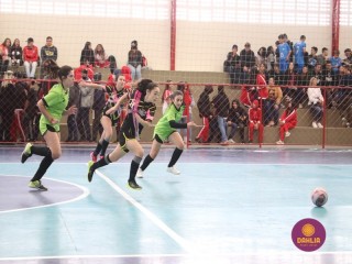 
<a style='margin-left: 5px;' class='btn btn-xs btn-social btn-facebook' href='https://www.facebook.com/sharer/sharer.php?u=https://www.boladovale.com.br/imgs/800-800-90/conteudo/fotos/1592/img7660.jpg' rel='popup' data-width='500' data-height='400'><i class='fa fa-facebook'></i>Compartilhar <span class='hidden-xs'>no Facebook</span>
</a> 
<a class='btn btn-default btn-xs' target='_blank' href='imgs/800-800-90/conteudo/fotos/1592/img7660.jpg'>
<span class='glyphicon glyphicon-cloud-download'></span> Salvar
</a> 
<span></span>