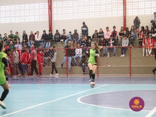 
<a style='margin-left: 5px;' class='btn btn-xs btn-social btn-facebook' href='https://www.facebook.com/sharer/sharer.php?u=https://www.boladovale.com.br/imgs/800-800-90/conteudo/fotos/1592/img7663.jpg' rel='popup' data-width='500' data-height='400'><i class='fa fa-facebook'></i>Compartilhar <span class='hidden-xs'>no Facebook</span>
</a> 
<a class='btn btn-default btn-xs' target='_blank' href='imgs/800-800-90/conteudo/fotos/1592/img7663.jpg'>
<span class='glyphicon glyphicon-cloud-download'></span> Salvar
</a> 
<span></span>