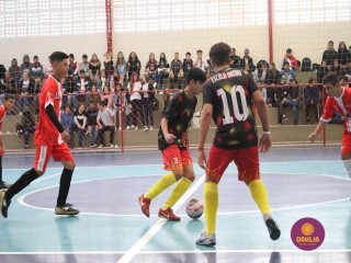 
<a style='margin-left: 5px;' class='btn btn-xs btn-social btn-facebook' href='https://www.facebook.com/sharer/sharer.php?u=https://www.boladovale.com.br/imgs/800-800-90/conteudo/fotos/1592/img7780.jpg' rel='popup' data-width='500' data-height='400'><i class='fa fa-facebook'></i>Compartilhar <span class='hidden-xs'>no Facebook</span>
</a> 
<a class='btn btn-default btn-xs' target='_blank' href='imgs/800-800-90/conteudo/fotos/1592/img7780.jpg'>
<span class='glyphicon glyphicon-cloud-download'></span> Salvar
</a> 
<span></span>