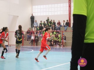 
<a style='margin-left: 5px;' class='btn btn-xs btn-social btn-facebook' href='https://www.facebook.com/sharer/sharer.php?u=https://www.boladovale.com.br/imgs/800-800-90/conteudo/fotos/1592/img7803.jpg' rel='popup' data-width='500' data-height='400'><i class='fa fa-facebook'></i>Compartilhar <span class='hidden-xs'>no Facebook</span>
</a> 
<a class='btn btn-default btn-xs' target='_blank' href='imgs/800-800-90/conteudo/fotos/1592/img7803.jpg'>
<span class='glyphicon glyphicon-cloud-download'></span> Salvar
</a> 
<span></span>