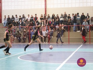 
<a style='margin-left: 5px;' class='btn btn-xs btn-social btn-facebook' href='https://www.facebook.com/sharer/sharer.php?u=https://www.boladovale.com.br/imgs/800-800-90/conteudo/fotos/1592/img7813.jpg' rel='popup' data-width='500' data-height='400'><i class='fa fa-facebook'></i>Compartilhar <span class='hidden-xs'>no Facebook</span>
</a> 
<a class='btn btn-default btn-xs' target='_blank' href='imgs/800-800-90/conteudo/fotos/1592/img7813.jpg'>
<span class='glyphicon glyphicon-cloud-download'></span> Salvar
</a> 
<span></span>
