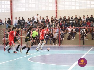 
<a style='margin-left: 5px;' class='btn btn-xs btn-social btn-facebook' href='https://www.facebook.com/sharer/sharer.php?u=https://www.boladovale.com.br/imgs/800-800-90/conteudo/fotos/1592/img7824.jpg' rel='popup' data-width='500' data-height='400'><i class='fa fa-facebook'></i>Compartilhar <span class='hidden-xs'>no Facebook</span>
</a> 
<a class='btn btn-default btn-xs' target='_blank' href='imgs/800-800-90/conteudo/fotos/1592/img7824.jpg'>
<span class='glyphicon glyphicon-cloud-download'></span> Salvar
</a> 
<span></span>