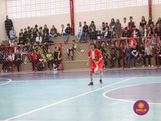 
<a style='margin-left: 5px;' class='btn btn-xs btn-social btn-facebook' href='https://www.facebook.com/sharer/sharer.php?u=https://www.boladovale.com.br/imgs/800-800-90/conteudo/fotos/1592/img7834.jpg' rel='popup' data-width='500' data-height='400'><i class='fa fa-facebook'></i>Compartilhar <span class='hidden-xs'>no Facebook</span>
</a> 
<a class='btn btn-default btn-xs' target='_blank' href='imgs/800-800-90/conteudo/fotos/1592/img7834.jpg'>
<span class='glyphicon glyphicon-cloud-download'></span> Salvar
</a> 
<span></span>