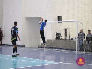 
<a style='margin-left: 5px;' class='btn btn-xs btn-social btn-facebook' href='https://www.facebook.com/sharer/sharer.php?u=https://www.boladovale.com.br/imgs/800-800-90/conteudo/fotos/1592/img7878.jpg' rel='popup' data-width='500' data-height='400'><i class='fa fa-facebook'></i>Compartilhar <span class='hidden-xs'>no Facebook</span>
</a> 
<a class='btn btn-default btn-xs' target='_blank' href='imgs/800-800-90/conteudo/fotos/1592/img7878.jpg'>
<span class='glyphicon glyphicon-cloud-download'></span> Salvar
</a> 
<span></span>