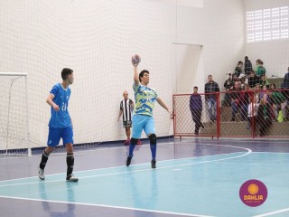 
<a style='margin-left: 5px;' class='btn btn-xs btn-social btn-facebook' href='https://www.facebook.com/sharer/sharer.php?u=https://www.boladovale.com.br/imgs/800-800-90/conteudo/fotos/1592/img7917.jpg' rel='popup' data-width='500' data-height='400'><i class='fa fa-facebook'></i>Compartilhar <span class='hidden-xs'>no Facebook</span>
</a> 
<a class='btn btn-default btn-xs' target='_blank' href='imgs/800-800-90/conteudo/fotos/1592/img7917.jpg'>
<span class='glyphicon glyphicon-cloud-download'></span> Salvar
</a> 
<span></span>