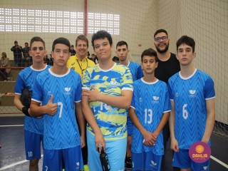 
<a style='margin-left: 5px;' class='btn btn-xs btn-social btn-facebook' href='https://www.facebook.com/sharer/sharer.php?u=https://www.boladovale.com.br/imgs/800-800-90/conteudo/fotos/1594/img7979.jpg' rel='popup' data-width='500' data-height='400'><i class='fa fa-facebook'></i>Compartilhar <span class='hidden-xs'>no Facebook</span>
</a> 
<a class='btn btn-default btn-xs' target='_blank' href='imgs/800-800-90/conteudo/fotos/1594/img7979.jpg'>
<span class='glyphicon glyphicon-cloud-download'></span> Salvar
</a> 
<span></span>