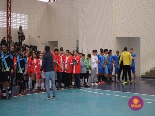 
<a style='margin-left: 5px;' class='btn btn-xs btn-social btn-facebook' href='https://www.facebook.com/sharer/sharer.php?u=https://www.boladovale.com.br/imgs/800-800-90/conteudo/fotos/1594/img7984.jpg' rel='popup' data-width='500' data-height='400'><i class='fa fa-facebook'></i>Compartilhar <span class='hidden-xs'>no Facebook</span>
</a> 
<a class='btn btn-default btn-xs' target='_blank' href='imgs/800-800-90/conteudo/fotos/1594/img7984.jpg'>
<span class='glyphicon glyphicon-cloud-download'></span> Salvar
</a> 
<span></span>