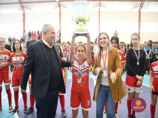 
<a style='margin-left: 5px;' class='btn btn-xs btn-social btn-facebook' href='https://www.facebook.com/sharer/sharer.php?u=https://www.boladovale.com.br/imgs/800-800-90/conteudo/fotos/1594/img8084.jpg' rel='popup' data-width='500' data-height='400'><i class='fa fa-facebook'></i>Compartilhar <span class='hidden-xs'>no Facebook</span>
</a> 
<a class='btn btn-default btn-xs' target='_blank' href='imgs/800-800-90/conteudo/fotos/1594/img8084.jpg'>
<span class='glyphicon glyphicon-cloud-download'></span> Salvar
</a> 
<span></span>