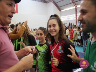 
<a style='margin-left: 5px;' class='btn btn-xs btn-social btn-facebook' href='https://www.facebook.com/sharer/sharer.php?u=https://www.boladovale.com.br/imgs/800-800-90/conteudo/fotos/1594/img8142.jpg' rel='popup' data-width='500' data-height='400'><i class='fa fa-facebook'></i>Compartilhar <span class='hidden-xs'>no Facebook</span>
</a> 
<a class='btn btn-default btn-xs' target='_blank' href='imgs/800-800-90/conteudo/fotos/1594/img8142.jpg'>
<span class='glyphicon glyphicon-cloud-download'></span> Salvar
</a> 
<span></span>