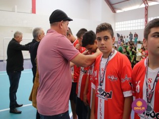 
<a style='margin-left: 5px;' class='btn btn-xs btn-social btn-facebook' href='https://www.facebook.com/sharer/sharer.php?u=https://www.boladovale.com.br/imgs/800-800-90/conteudo/fotos/1594/img8162.jpg' rel='popup' data-width='500' data-height='400'><i class='fa fa-facebook'></i>Compartilhar <span class='hidden-xs'>no Facebook</span>
</a> 
<a class='btn btn-default btn-xs' target='_blank' href='imgs/800-800-90/conteudo/fotos/1594/img8162.jpg'>
<span class='glyphicon glyphicon-cloud-download'></span> Salvar
</a> 
<span></span>