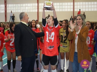 
<a style='margin-left: 5px;' class='btn btn-xs btn-social btn-facebook' href='https://www.facebook.com/sharer/sharer.php?u=https://www.boladovale.com.br/imgs/800-800-90/conteudo/fotos/1594/img8203.jpg' rel='popup' data-width='500' data-height='400'><i class='fa fa-facebook'></i>Compartilhar <span class='hidden-xs'>no Facebook</span>
</a> 
<a class='btn btn-default btn-xs' target='_blank' href='imgs/800-800-90/conteudo/fotos/1594/img8203.jpg'>
<span class='glyphicon glyphicon-cloud-download'></span> Salvar
</a> 
<span></span>