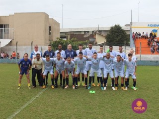 
<a style='margin-left: 5px;' class='btn btn-xs btn-social btn-facebook' href='https://www.facebook.com/sharer/sharer.php?u=https://www.boladovale.com.br/imgs/800-800-90/conteudo/fotos/1595/img9688.jpg' rel='popup' data-width='500' data-height='400'><i class='fa fa-facebook'></i>Compartilhar <span class='hidden-xs'>no Facebook</span>
</a> 
<a class='btn btn-default btn-xs' target='_blank' href='imgs/800-800-90/conteudo/fotos/1595/img9688.jpg'>
<span class='glyphicon glyphicon-cloud-download'></span> Salvar
</a> 
<span></span>