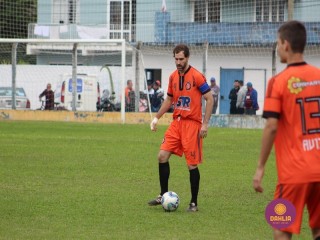 
<a style='margin-left: 5px;' class='btn btn-xs btn-social btn-facebook' href='https://www.facebook.com/sharer/sharer.php?u=https://www.boladovale.com.br/imgs/800-800-90/conteudo/fotos/1595/img9707.jpg' rel='popup' data-width='500' data-height='400'><i class='fa fa-facebook'></i>Compartilhar <span class='hidden-xs'>no Facebook</span>
</a> 
<a class='btn btn-default btn-xs' target='_blank' href='imgs/800-800-90/conteudo/fotos/1595/img9707.jpg'>
<span class='glyphicon glyphicon-cloud-download'></span> Salvar
</a> 
<span></span>