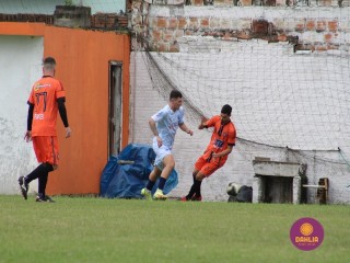 
<a style='margin-left: 5px;' class='btn btn-xs btn-social btn-facebook' href='https://www.facebook.com/sharer/sharer.php?u=https://www.boladovale.com.br/imgs/800-800-90/conteudo/fotos/1595/img9714.jpg' rel='popup' data-width='500' data-height='400'><i class='fa fa-facebook'></i>Compartilhar <span class='hidden-xs'>no Facebook</span>
</a> 
<a class='btn btn-default btn-xs' target='_blank' href='imgs/800-800-90/conteudo/fotos/1595/img9714.jpg'>
<span class='glyphicon glyphicon-cloud-download'></span> Salvar
</a> 
<span></span>