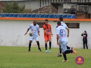 
<a style='margin-left: 5px;' class='btn btn-xs btn-social btn-facebook' href='https://www.facebook.com/sharer/sharer.php?u=https://www.boladovale.com.br/imgs/800-800-90/conteudo/fotos/1595/img9743.jpg' rel='popup' data-width='500' data-height='400'><i class='fa fa-facebook'></i>Compartilhar <span class='hidden-xs'>no Facebook</span>
</a> 
<a class='btn btn-default btn-xs' target='_blank' href='imgs/800-800-90/conteudo/fotos/1595/img9743.jpg'>
<span class='glyphicon glyphicon-cloud-download'></span> Salvar
</a> 
<span></span>