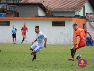
<a style='margin-left: 5px;' class='btn btn-xs btn-social btn-facebook' href='https://www.facebook.com/sharer/sharer.php?u=https://www.boladovale.com.br/imgs/800-800-90/conteudo/fotos/1595/img9764.jpg' rel='popup' data-width='500' data-height='400'><i class='fa fa-facebook'></i>Compartilhar <span class='hidden-xs'>no Facebook</span>
</a> 
<a class='btn btn-default btn-xs' target='_blank' href='imgs/800-800-90/conteudo/fotos/1595/img9764.jpg'>
<span class='glyphicon glyphicon-cloud-download'></span> Salvar
</a> 
<span></span>