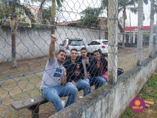 
<a style='margin-left: 5px;' class='btn btn-xs btn-social btn-facebook' href='https://www.facebook.com/sharer/sharer.php?u=https://www.boladovale.com.br/imgs/800-800-90/conteudo/fotos/1595/img9807.jpg' rel='popup' data-width='500' data-height='400'><i class='fa fa-facebook'></i>Compartilhar <span class='hidden-xs'>no Facebook</span>
</a> 
<a class='btn btn-default btn-xs' target='_blank' href='imgs/800-800-90/conteudo/fotos/1595/img9807.jpg'>
<span class='glyphicon glyphicon-cloud-download'></span> Salvar
</a> 
<span></span>