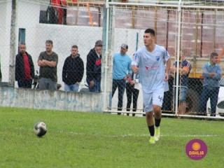 
<a style='margin-left: 5px;' class='btn btn-xs btn-social btn-facebook' href='https://www.facebook.com/sharer/sharer.php?u=https://www.boladovale.com.br/imgs/800-800-90/conteudo/fotos/1595/img9821.jpg' rel='popup' data-width='500' data-height='400'><i class='fa fa-facebook'></i>Compartilhar <span class='hidden-xs'>no Facebook</span>
</a> 
<a class='btn btn-default btn-xs' target='_blank' href='imgs/800-800-90/conteudo/fotos/1595/img9821.jpg'>
<span class='glyphicon glyphicon-cloud-download'></span> Salvar
</a> 
<span></span>