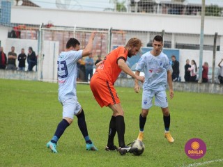 
<a style='margin-left: 5px;' class='btn btn-xs btn-social btn-facebook' href='https://www.facebook.com/sharer/sharer.php?u=https://www.boladovale.com.br/imgs/800-800-90/conteudo/fotos/1595/img9823.jpg' rel='popup' data-width='500' data-height='400'><i class='fa fa-facebook'></i>Compartilhar <span class='hidden-xs'>no Facebook</span>
</a> 
<a class='btn btn-default btn-xs' target='_blank' href='imgs/800-800-90/conteudo/fotos/1595/img9823.jpg'>
<span class='glyphicon glyphicon-cloud-download'></span> Salvar
</a> 
<span></span>