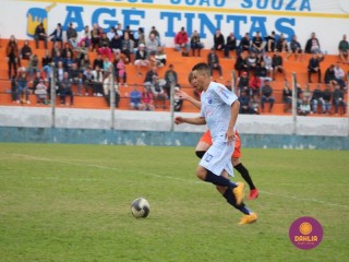 
<a style='margin-left: 5px;' class='btn btn-xs btn-social btn-facebook' href='https://www.facebook.com/sharer/sharer.php?u=https://www.boladovale.com.br/imgs/800-800-90/conteudo/fotos/1595/img9824.jpg' rel='popup' data-width='500' data-height='400'><i class='fa fa-facebook'></i>Compartilhar <span class='hidden-xs'>no Facebook</span>
</a> 
<a class='btn btn-default btn-xs' target='_blank' href='imgs/800-800-90/conteudo/fotos/1595/img9824.jpg'>
<span class='glyphicon glyphicon-cloud-download'></span> Salvar
</a> 
<span></span>