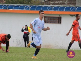 
<a style='margin-left: 5px;' class='btn btn-xs btn-social btn-facebook' href='https://www.facebook.com/sharer/sharer.php?u=https://www.boladovale.com.br/imgs/800-800-90/conteudo/fotos/1595/img9839.jpg' rel='popup' data-width='500' data-height='400'><i class='fa fa-facebook'></i>Compartilhar <span class='hidden-xs'>no Facebook</span>
</a> 
<a class='btn btn-default btn-xs' target='_blank' href='imgs/800-800-90/conteudo/fotos/1595/img9839.jpg'>
<span class='glyphicon glyphicon-cloud-download'></span> Salvar
</a> 
<span></span>