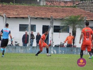 
<a style='margin-left: 5px;' class='btn btn-xs btn-social btn-facebook' href='https://www.facebook.com/sharer/sharer.php?u=https://www.boladovale.com.br/imgs/800-800-90/conteudo/fotos/1595/img9857.jpg' rel='popup' data-width='500' data-height='400'><i class='fa fa-facebook'></i>Compartilhar <span class='hidden-xs'>no Facebook</span>
</a> 
<a class='btn btn-default btn-xs' target='_blank' href='imgs/800-800-90/conteudo/fotos/1595/img9857.jpg'>
<span class='glyphicon glyphicon-cloud-download'></span> Salvar
</a> 
<span></span>