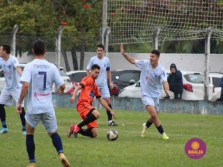 
<a style='margin-left: 5px;' class='btn btn-xs btn-social btn-facebook' href='https://www.facebook.com/sharer/sharer.php?u=https://www.boladovale.com.br/imgs/800-800-90/conteudo/fotos/1595/img9865.jpg' rel='popup' data-width='500' data-height='400'><i class='fa fa-facebook'></i>Compartilhar <span class='hidden-xs'>no Facebook</span>
</a> 
<a class='btn btn-default btn-xs' target='_blank' href='imgs/800-800-90/conteudo/fotos/1595/img9865.jpg'>
<span class='glyphicon glyphicon-cloud-download'></span> Salvar
</a> 
<span></span>