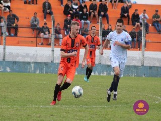 
<a style='margin-left: 5px;' class='btn btn-xs btn-social btn-facebook' href='https://www.facebook.com/sharer/sharer.php?u=https://www.boladovale.com.br/imgs/800-800-90/conteudo/fotos/1595/img9869.jpg' rel='popup' data-width='500' data-height='400'><i class='fa fa-facebook'></i>Compartilhar <span class='hidden-xs'>no Facebook</span>
</a> 
<a class='btn btn-default btn-xs' target='_blank' href='imgs/800-800-90/conteudo/fotos/1595/img9869.jpg'>
<span class='glyphicon glyphicon-cloud-download'></span> Salvar
</a> 
<span></span>