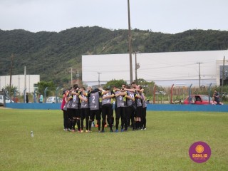 
<a style='margin-left: 5px;' class='btn btn-xs btn-social btn-facebook' href='https://www.facebook.com/sharer/sharer.php?u=https://www.boladovale.com.br/imgs/800-800-90/conteudo/fotos/1596/img8290.jpg' rel='popup' data-width='500' data-height='400'><i class='fa fa-facebook'></i>Compartilhar <span class='hidden-xs'>no Facebook</span>
</a> 
<a class='btn btn-default btn-xs' target='_blank' href='imgs/800-800-90/conteudo/fotos/1596/img8290.jpg'>
<span class='glyphicon glyphicon-cloud-download'></span> Salvar
</a> 
<span></span>