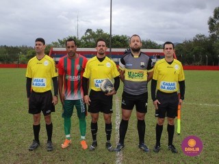
<a style='margin-left: 5px;' class='btn btn-xs btn-social btn-facebook' href='https://www.facebook.com/sharer/sharer.php?u=https://www.boladovale.com.br/imgs/800-800-90/conteudo/fotos/1596/img8297.jpg' rel='popup' data-width='500' data-height='400'><i class='fa fa-facebook'></i>Compartilhar <span class='hidden-xs'>no Facebook</span>
</a> 
<a class='btn btn-default btn-xs' target='_blank' href='imgs/800-800-90/conteudo/fotos/1596/img8297.jpg'>
<span class='glyphicon glyphicon-cloud-download'></span> Salvar
</a> 
<span></span>