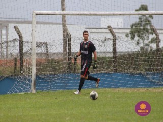 
<a style='margin-left: 5px;' class='btn btn-xs btn-social btn-facebook' href='https://www.facebook.com/sharer/sharer.php?u=https://www.boladovale.com.br/imgs/800-800-90/conteudo/fotos/1596/img8303.jpg' rel='popup' data-width='500' data-height='400'><i class='fa fa-facebook'></i>Compartilhar <span class='hidden-xs'>no Facebook</span>
</a> 
<a class='btn btn-default btn-xs' target='_blank' href='imgs/800-800-90/conteudo/fotos/1596/img8303.jpg'>
<span class='glyphicon glyphicon-cloud-download'></span> Salvar
</a> 
<span></span>