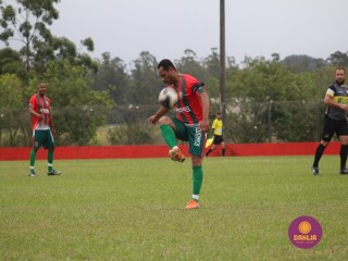 
<a style='margin-left: 5px;' class='btn btn-xs btn-social btn-facebook' href='https://www.facebook.com/sharer/sharer.php?u=https://www.boladovale.com.br/imgs/800-800-90/conteudo/fotos/1596/img8325.jpg' rel='popup' data-width='500' data-height='400'><i class='fa fa-facebook'></i>Compartilhar <span class='hidden-xs'>no Facebook</span>
</a> 
<a class='btn btn-default btn-xs' target='_blank' href='imgs/800-800-90/conteudo/fotos/1596/img8325.jpg'>
<span class='glyphicon glyphicon-cloud-download'></span> Salvar
</a> 
<span></span>