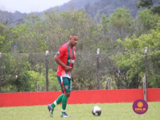 
<a style='margin-left: 5px;' class='btn btn-xs btn-social btn-facebook' href='https://www.facebook.com/sharer/sharer.php?u=https://www.boladovale.com.br/imgs/800-800-90/conteudo/fotos/1596/img8333.jpg' rel='popup' data-width='500' data-height='400'><i class='fa fa-facebook'></i>Compartilhar <span class='hidden-xs'>no Facebook</span>
</a> 
<a class='btn btn-default btn-xs' target='_blank' href='imgs/800-800-90/conteudo/fotos/1596/img8333.jpg'>
<span class='glyphicon glyphicon-cloud-download'></span> Salvar
</a> 
<span></span>