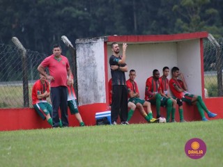 
<a style='margin-left: 5px;' class='btn btn-xs btn-social btn-facebook' href='https://www.facebook.com/sharer/sharer.php?u=https://www.boladovale.com.br/imgs/800-800-90/conteudo/fotos/1596/img8358.jpg' rel='popup' data-width='500' data-height='400'><i class='fa fa-facebook'></i>Compartilhar <span class='hidden-xs'>no Facebook</span>
</a> 
<a class='btn btn-default btn-xs' target='_blank' href='imgs/800-800-90/conteudo/fotos/1596/img8358.jpg'>
<span class='glyphicon glyphicon-cloud-download'></span> Salvar
</a> 
<span></span>