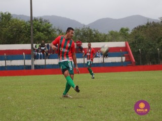 
<a style='margin-left: 5px;' class='btn btn-xs btn-social btn-facebook' href='https://www.facebook.com/sharer/sharer.php?u=https://www.boladovale.com.br/imgs/800-800-90/conteudo/fotos/1596/img8363.jpg' rel='popup' data-width='500' data-height='400'><i class='fa fa-facebook'></i>Compartilhar <span class='hidden-xs'>no Facebook</span>
</a> 
<a class='btn btn-default btn-xs' target='_blank' href='imgs/800-800-90/conteudo/fotos/1596/img8363.jpg'>
<span class='glyphicon glyphicon-cloud-download'></span> Salvar
</a> 
<span></span>