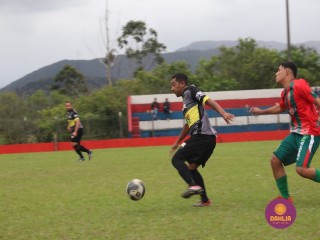 
<a style='margin-left: 5px;' class='btn btn-xs btn-social btn-facebook' href='https://www.facebook.com/sharer/sharer.php?u=https://www.boladovale.com.br/imgs/800-800-90/conteudo/fotos/1596/img8367.jpg' rel='popup' data-width='500' data-height='400'><i class='fa fa-facebook'></i>Compartilhar <span class='hidden-xs'>no Facebook</span>
</a> 
<a class='btn btn-default btn-xs' target='_blank' href='imgs/800-800-90/conteudo/fotos/1596/img8367.jpg'>
<span class='glyphicon glyphicon-cloud-download'></span> Salvar
</a> 
<span></span>