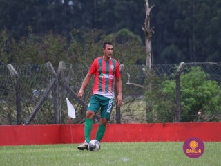 
<a style='margin-left: 5px;' class='btn btn-xs btn-social btn-facebook' href='https://www.facebook.com/sharer/sharer.php?u=https://www.boladovale.com.br/imgs/800-800-90/conteudo/fotos/1596/img8368.jpg' rel='popup' data-width='500' data-height='400'><i class='fa fa-facebook'></i>Compartilhar <span class='hidden-xs'>no Facebook</span>
</a> 
<a class='btn btn-default btn-xs' target='_blank' href='imgs/800-800-90/conteudo/fotos/1596/img8368.jpg'>
<span class='glyphicon glyphicon-cloud-download'></span> Salvar
</a> 
<span></span>