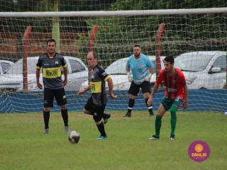 
<a style='margin-left: 5px;' class='btn btn-xs btn-social btn-facebook' href='https://www.facebook.com/sharer/sharer.php?u=https://www.boladovale.com.br/imgs/800-800-90/conteudo/fotos/1596/img8386.jpg' rel='popup' data-width='500' data-height='400'><i class='fa fa-facebook'></i>Compartilhar <span class='hidden-xs'>no Facebook</span>
</a> 
<a class='btn btn-default btn-xs' target='_blank' href='imgs/800-800-90/conteudo/fotos/1596/img8386.jpg'>
<span class='glyphicon glyphicon-cloud-download'></span> Salvar
</a> 
<span></span>