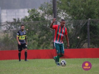 
<a style='margin-left: 5px;' class='btn btn-xs btn-social btn-facebook' href='https://www.facebook.com/sharer/sharer.php?u=https://www.boladovale.com.br/imgs/800-800-90/conteudo/fotos/1596/img8392.jpg' rel='popup' data-width='500' data-height='400'><i class='fa fa-facebook'></i>Compartilhar <span class='hidden-xs'>no Facebook</span>
</a> 
<a class='btn btn-default btn-xs' target='_blank' href='imgs/800-800-90/conteudo/fotos/1596/img8392.jpg'>
<span class='glyphicon glyphicon-cloud-download'></span> Salvar
</a> 
<span></span>