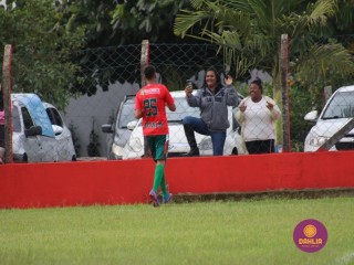 
<a style='margin-left: 5px;' class='btn btn-xs btn-social btn-facebook' href='https://www.facebook.com/sharer/sharer.php?u=https://www.boladovale.com.br/imgs/800-800-90/conteudo/fotos/1596/img8405.jpg' rel='popup' data-width='500' data-height='400'><i class='fa fa-facebook'></i>Compartilhar <span class='hidden-xs'>no Facebook</span>
</a> 
<a class='btn btn-default btn-xs' target='_blank' href='imgs/800-800-90/conteudo/fotos/1596/img8405.jpg'>
<span class='glyphicon glyphicon-cloud-download'></span> Salvar
</a> 
<span></span>