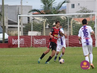 
<a style='margin-left: 5px;' class='btn btn-xs btn-social btn-facebook' href='https://www.facebook.com/sharer/sharer.php?u=https://www.boladovale.com.br/imgs/800-800-90/conteudo/fotos/1597/img8440.jpg' rel='popup' data-width='500' data-height='400'><i class='fa fa-facebook'></i>Compartilhar <span class='hidden-xs'>no Facebook</span>
</a> 
<a class='btn btn-default btn-xs' target='_blank' href='imgs/800-800-90/conteudo/fotos/1597/img8440.jpg'>
<span class='glyphicon glyphicon-cloud-download'></span> Salvar
</a> 
<span></span>