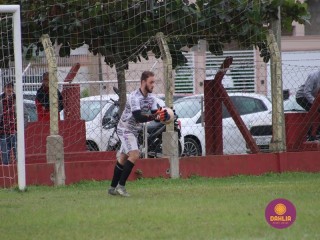 
<a style='margin-left: 5px;' class='btn btn-xs btn-social btn-facebook' href='https://www.facebook.com/sharer/sharer.php?u=https://www.boladovale.com.br/imgs/800-800-90/conteudo/fotos/1597/img8470.jpg' rel='popup' data-width='500' data-height='400'><i class='fa fa-facebook'></i>Compartilhar <span class='hidden-xs'>no Facebook</span>
</a> 
<a class='btn btn-default btn-xs' target='_blank' href='imgs/800-800-90/conteudo/fotos/1597/img8470.jpg'>
<span class='glyphicon glyphicon-cloud-download'></span> Salvar
</a> 
<span></span>