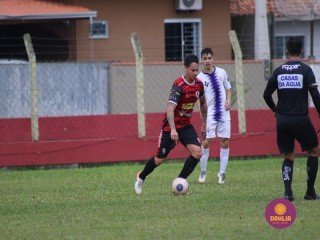 
<a style='margin-left: 5px;' class='btn btn-xs btn-social btn-facebook' href='https://www.facebook.com/sharer/sharer.php?u=https://www.boladovale.com.br/imgs/800-800-90/conteudo/fotos/1597/img8498.jpg' rel='popup' data-width='500' data-height='400'><i class='fa fa-facebook'></i>Compartilhar <span class='hidden-xs'>no Facebook</span>
</a> 
<a class='btn btn-default btn-xs' target='_blank' href='imgs/800-800-90/conteudo/fotos/1597/img8498.jpg'>
<span class='glyphicon glyphicon-cloud-download'></span> Salvar
</a> 
<span></span>